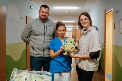 Zukunftsmacher MV spenden Rumpel an Kinderintensivstation Zukunftsmacher MV spenden Rumpel an Kinderintensivstation