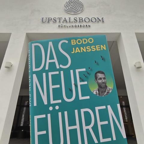 Netzwerktreff mit Buchbesprechung im Upstalsboom Kühlungsborn Netzwerktreff mit Buchbesprechung im Upstalsboom Kühlungsborn